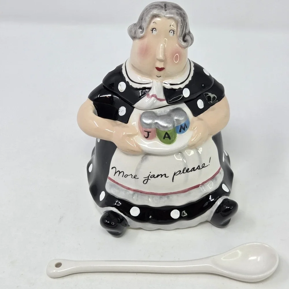 Mud Pie charming ceramic